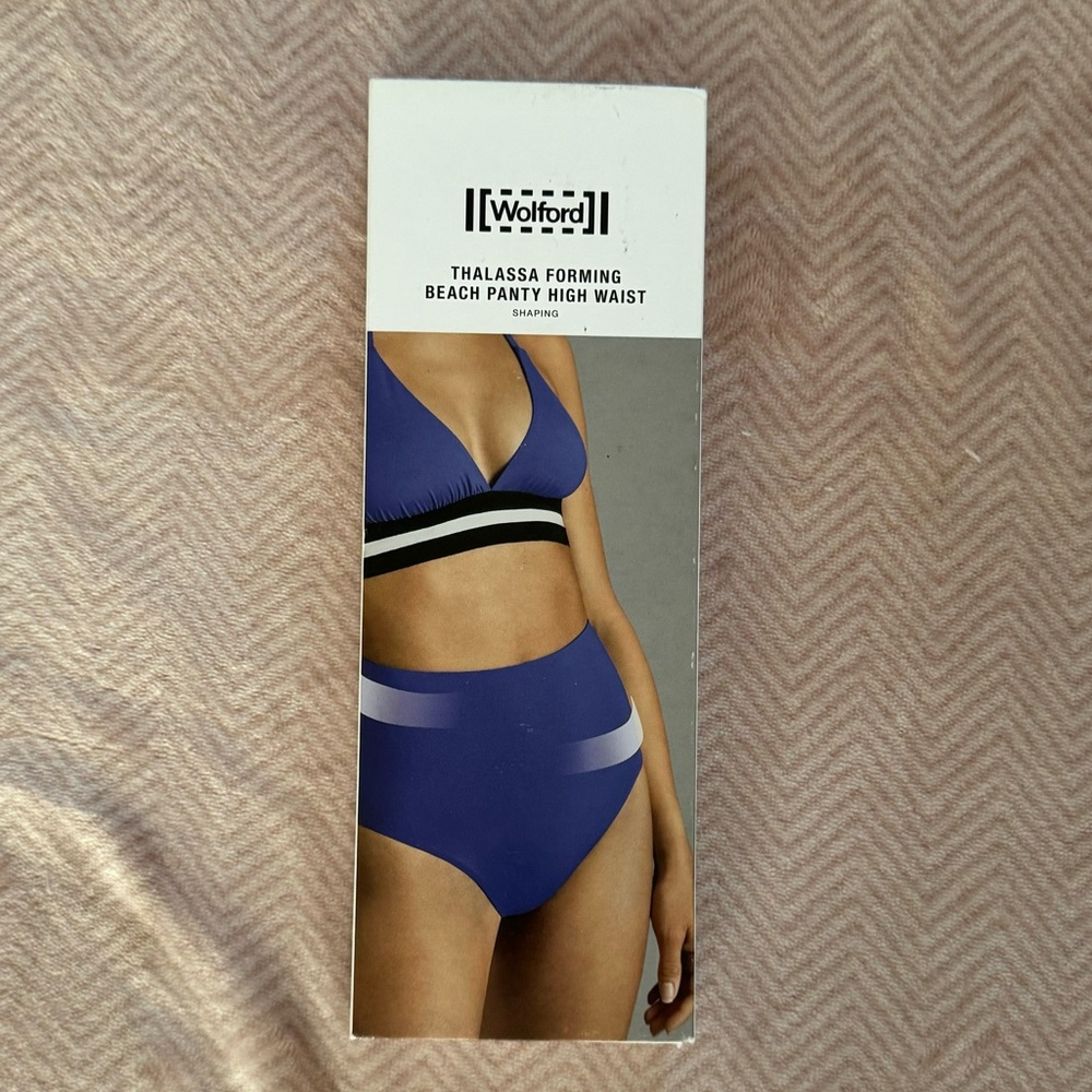 NWT Wolford shaping beach panty - size XS